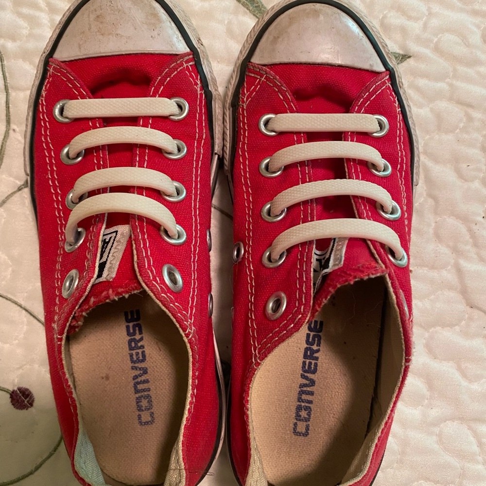 Size 12 little kid converse all star